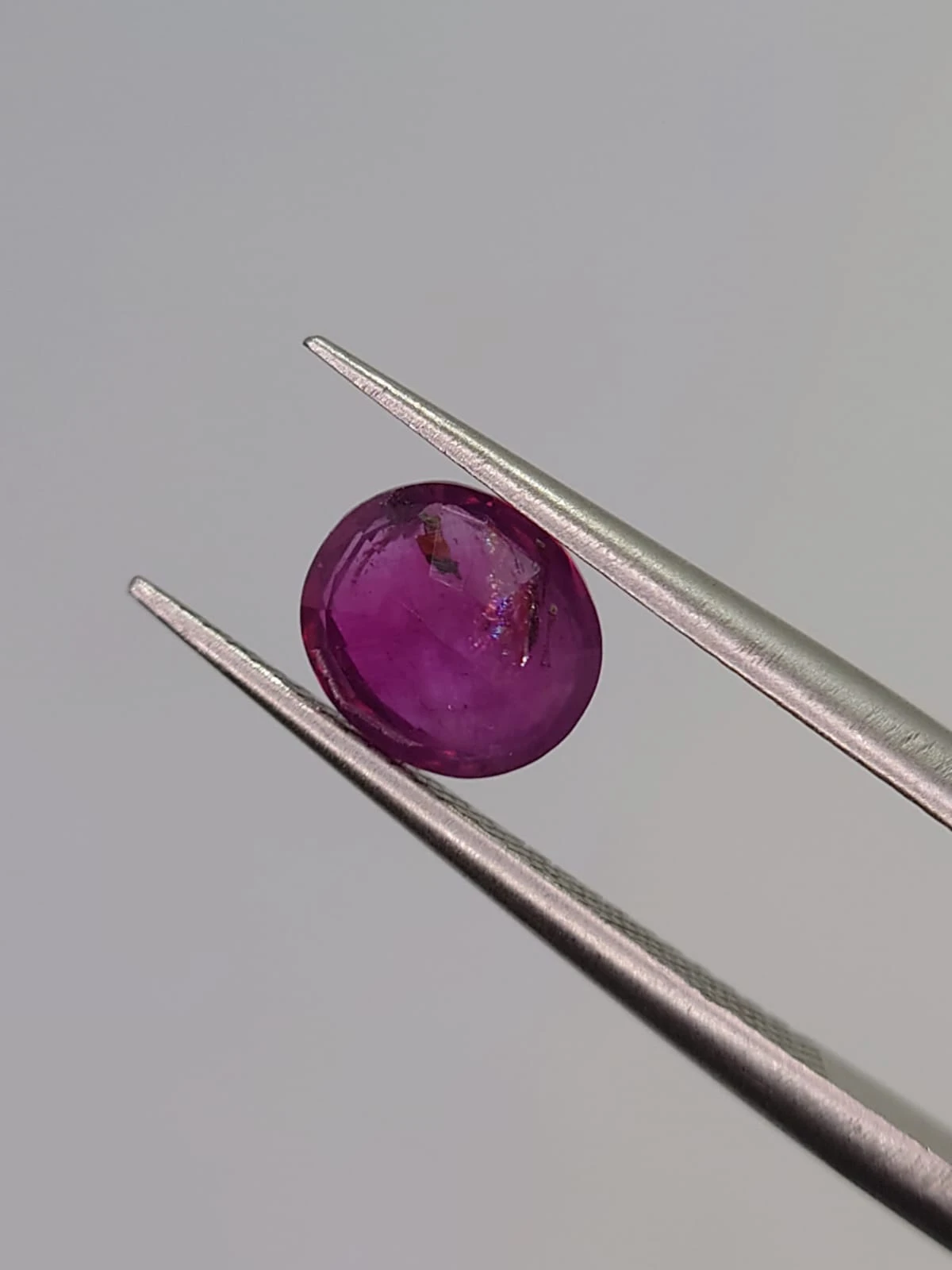 1.37ct Natural Ruby from Kashmir Valley, Pakistan — view 3